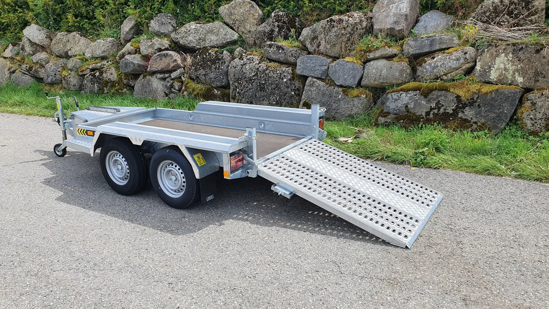 Lorries S221